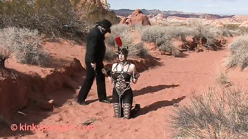 KINKY PONYGIRL - Valley of Fire