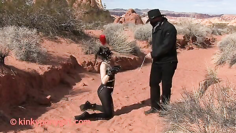 KINKY PONYGIRL - Valley of Fire