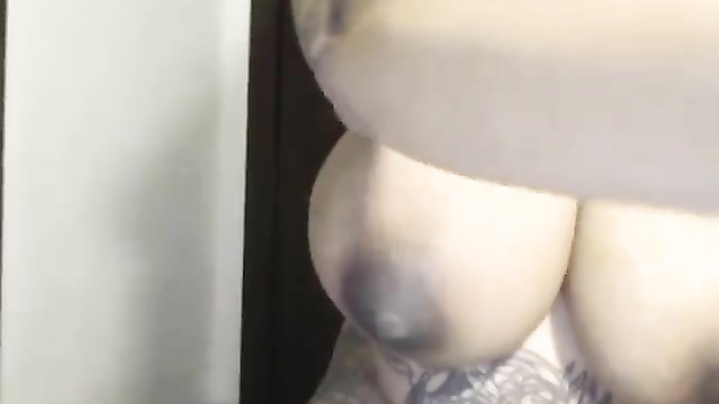 CREAMY EXOTICA - Heavily modified bitch pregnant with a cyborg baby shakes her goods