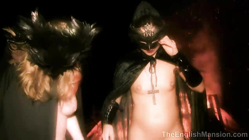 TheEnglishMansion - The Sisters Of Circe