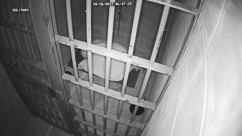 Bondage Life	48 hour jail cell isolation challenge
