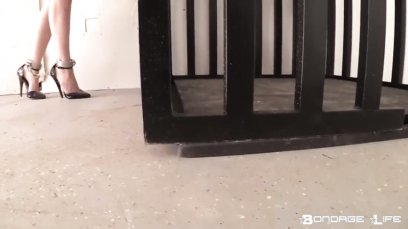 BondageLife	Rachel Greyhound - Garage Cleanup
