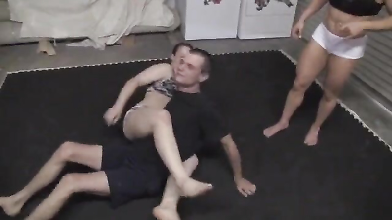 Erotic Muscle Videos	cheyjwldbl beat down