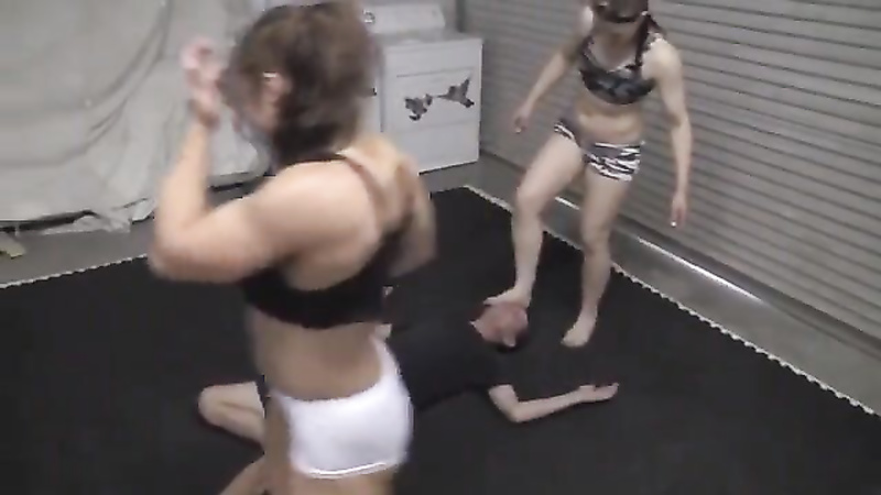 Erotic Muscle Videos	cheyjwldbl beat down