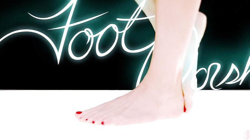 Foot Worship	Claire Robbins, Dani Daniels, Cassandra Nix (Horny little foot sluts hungry for feet!)