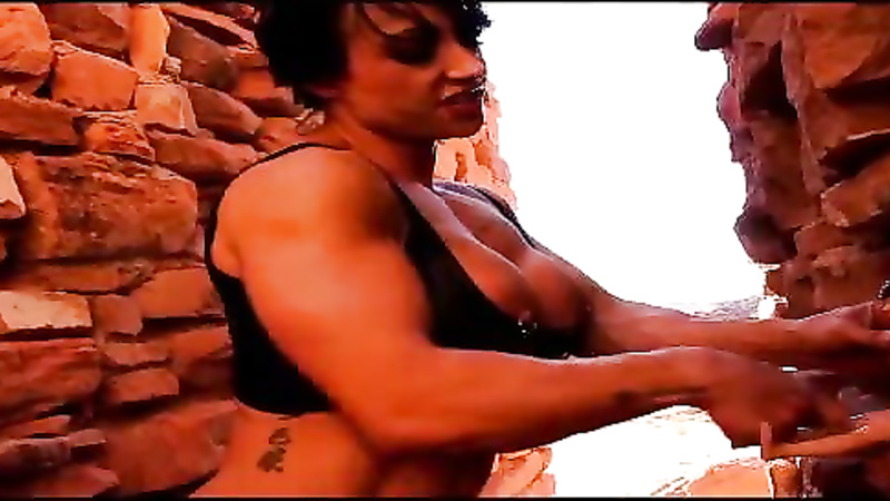 Erotic Muscle Videos	gaintess cave