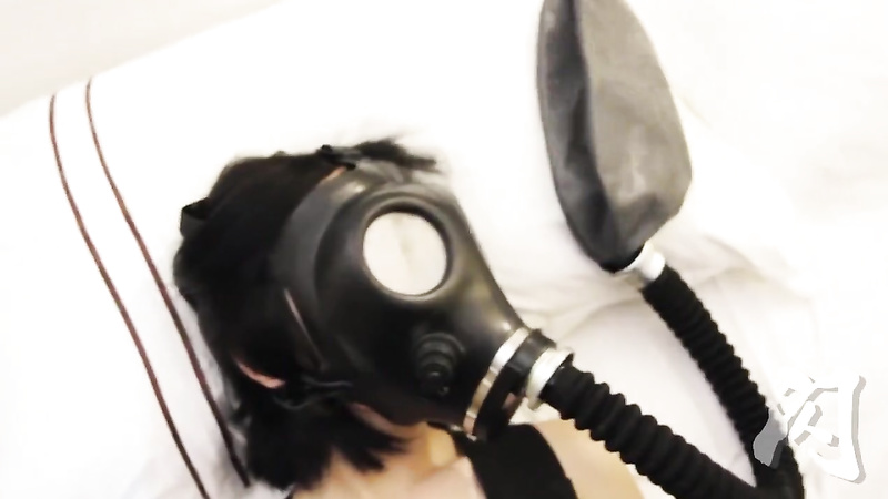 Studio Bling	6 Bunny in Gas mask