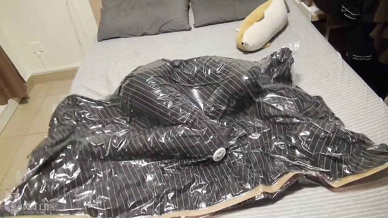 Studio Bling	Breathless_022 Three Time Vacuum bag Kigurumi+Bedquilt+Mummification