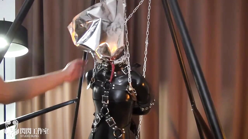 Studio Bling	Latex 006 Bunny latex suspension breathplay