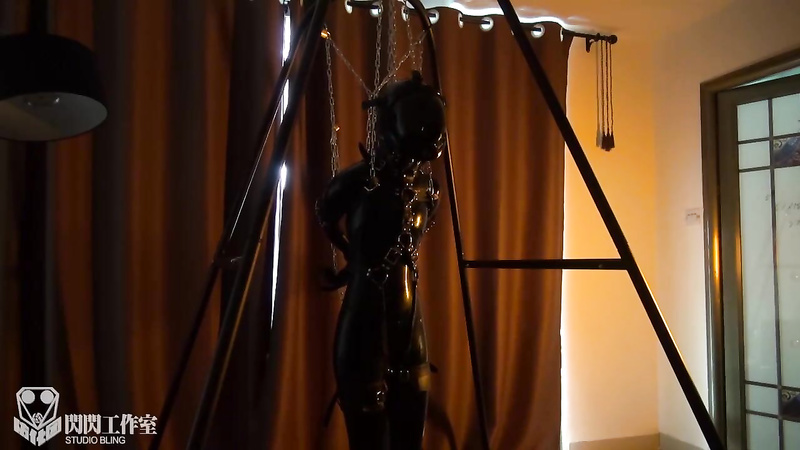 Studio Bling	Latex 006 Bunny latex suspension breathplay