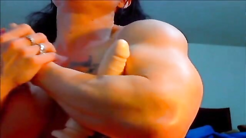 Erotic Muscle Videos	pov bear hug