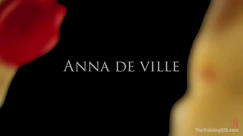TheTrainingOfO - Anna De Ville