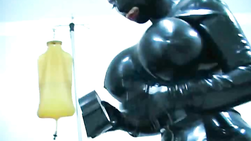 Fetish Tool	Heavy Rubber Treatment p.1