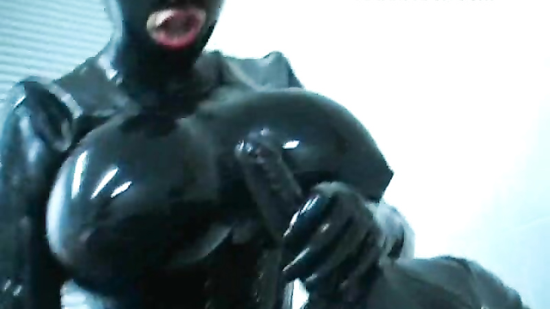 Fetish Tool	Heavy Rubber Treatment p.1