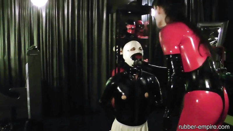 Rubber-Empire - Cheyenne de Muriell - Bad News for Rubber Object 36