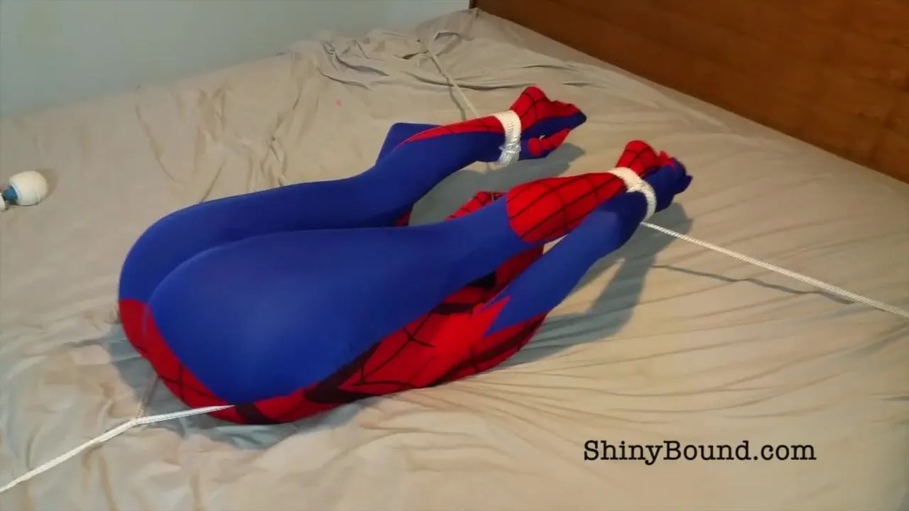 Shiny Bound - Simone - Spidergirl Splits | HeavyFetish