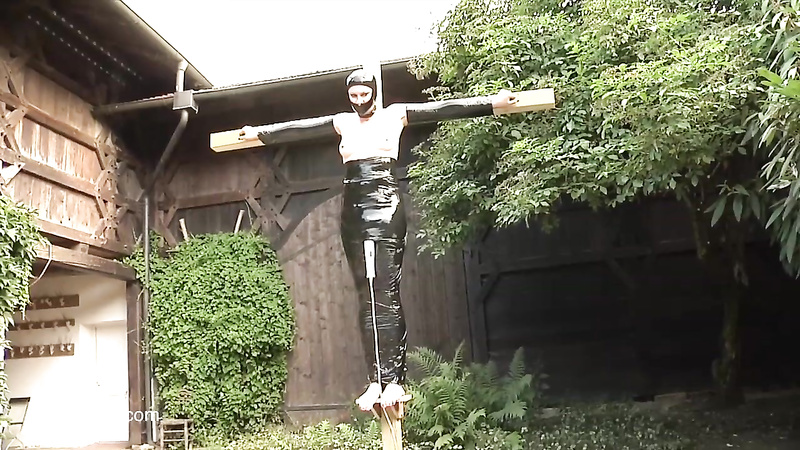 Alterpic	2015-Crucifix