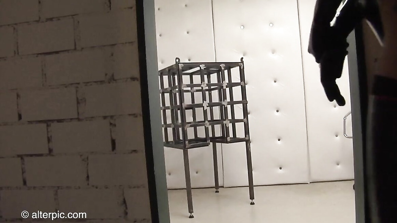 Alterpic	2015-Small Cage-1
