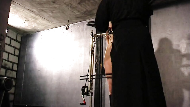 Breasts In Pain	Slave Eve meets Master T for more Breast Torture - Cam 2