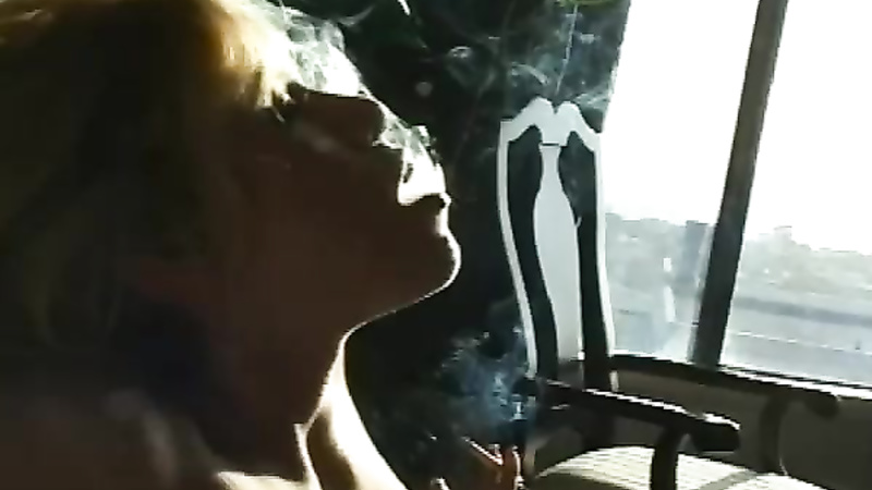 Hot Smoking Blonde Solo