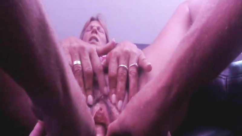 Fist fuck squirting orgasms