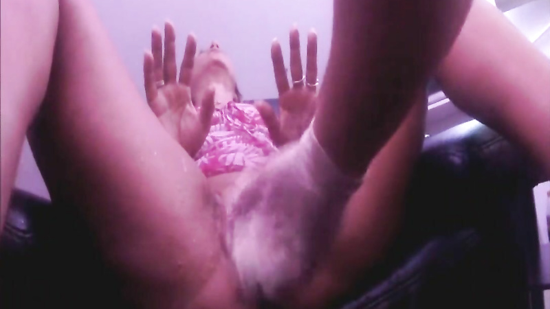Fist fuck squirting orgasms