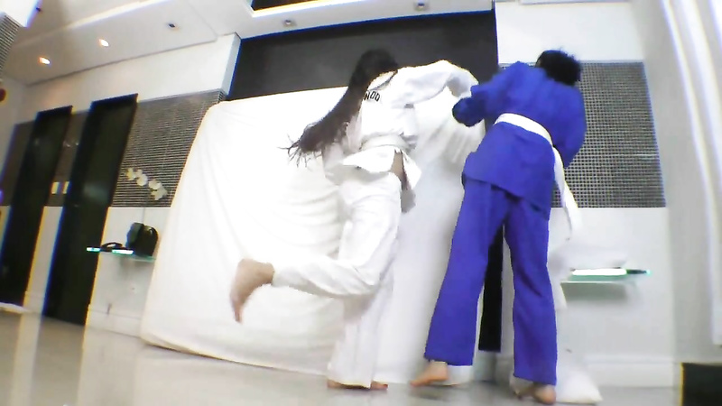 Cristiane Fatally Defeat Girl and Put To Suck Pussy
