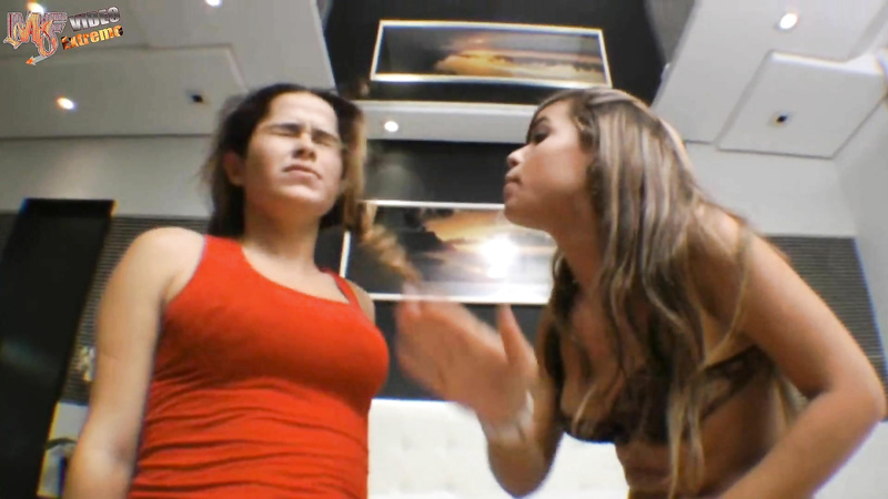 Lola Melo Slap Face Punishment To Isabella – Unpublished Video