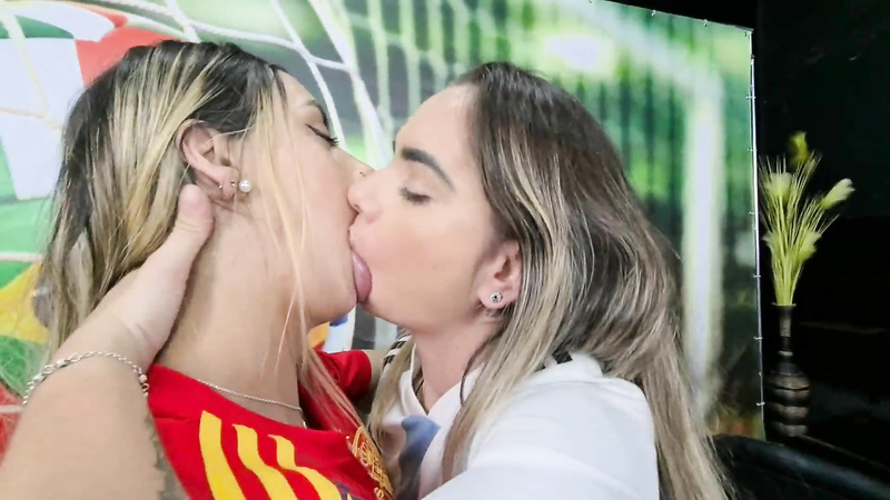 Hot Kisses World Cup 2022