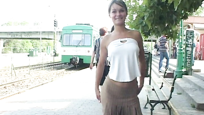 Public Piss Girls Veronika - Judit - Susanna
