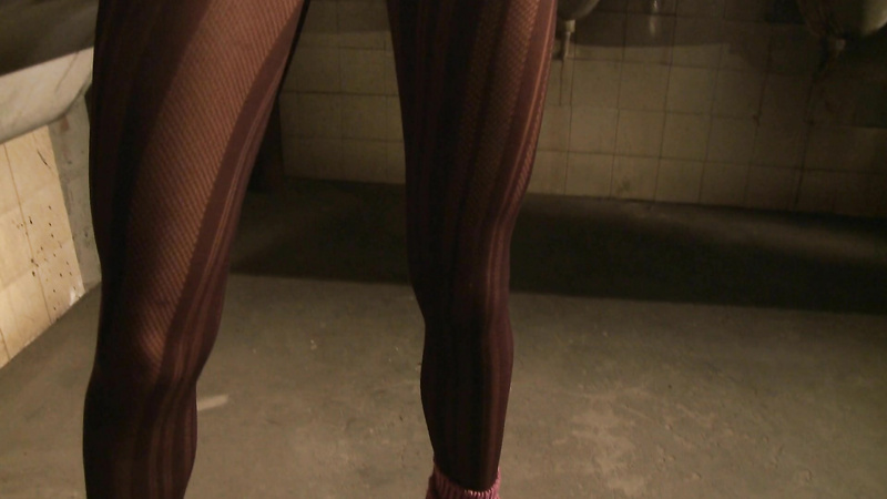 Veronica Pee in her Nylons