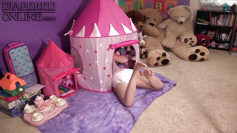Alisha: Diaper Butt in Play Tent