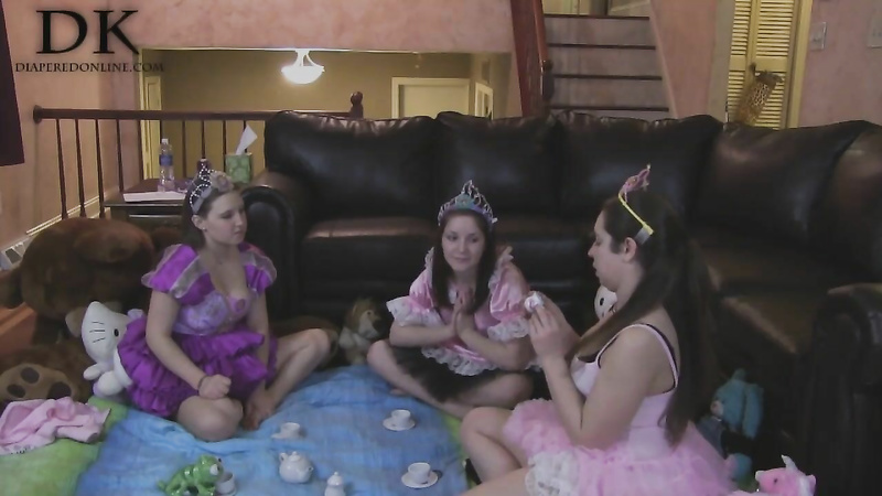 Adriana, Kaylee & Taylor: Tea Party