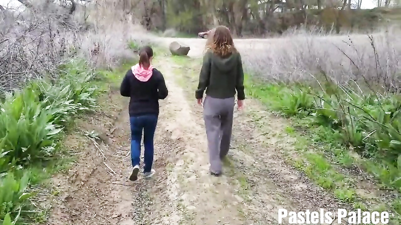 Pastel & Taylor: Nature Hike