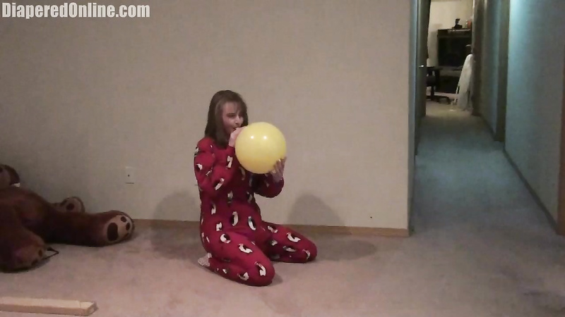 Natalia: Footed PJs & Bouncy Balloon