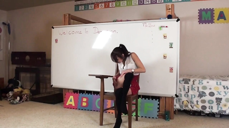 Mia: Caned by Rainbow in Detention