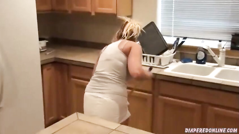 Brittney: Kitchen Cleaning