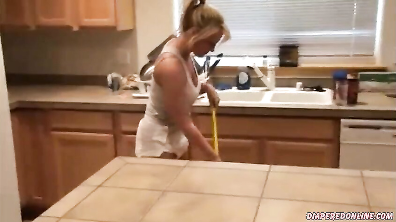 Brittney: Kitchen Cleaning