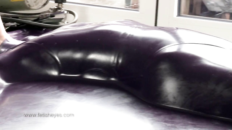 FETISH ARCHIVES Vacbed Breath Control