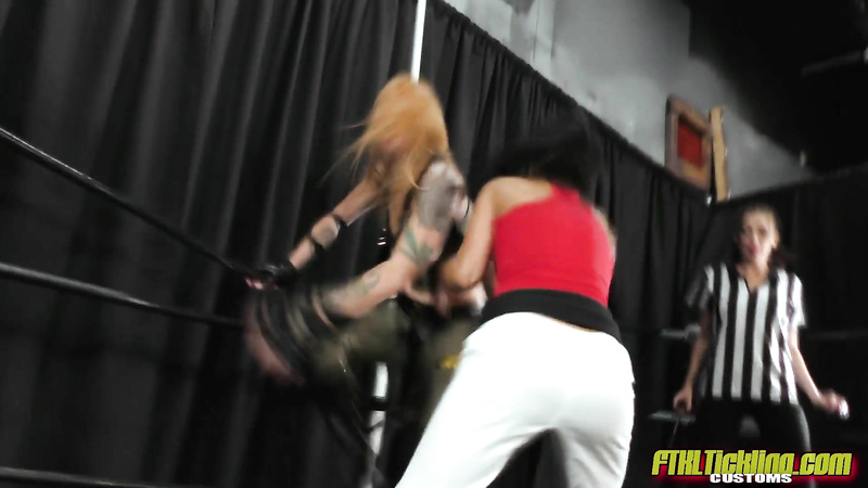 Tickle Wrestling Entertainment: Sonya Blade vs Bianca the Bruiser!