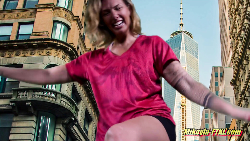 Tickled Giantess! Pt. 1: Super-Sized Mikayla!