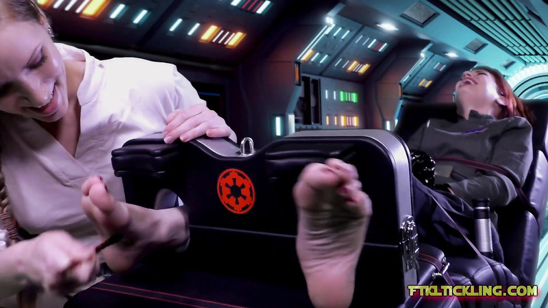 Tickle Wars, Episode 17: May the Force Laugh with You!