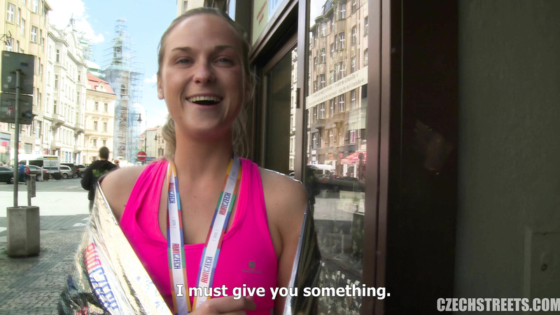 Prague marathon girl