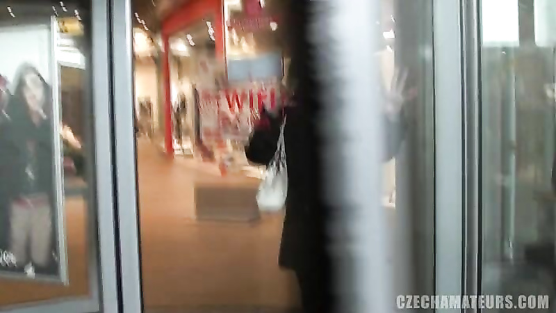 Prague girl fucks in a mall
