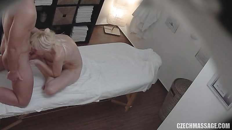 MILF fucks on the massage