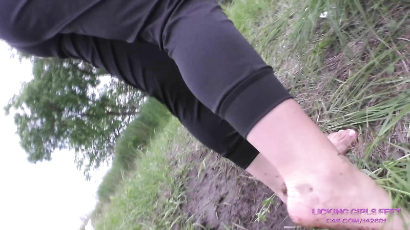 Valeria New Slave Girl For Humiliation Fresh Air, Nature And Dirty Feet