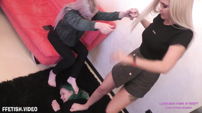 Kira And Nicole Pathetic Carpet For Merciless Girls Trampling And Foot Domination