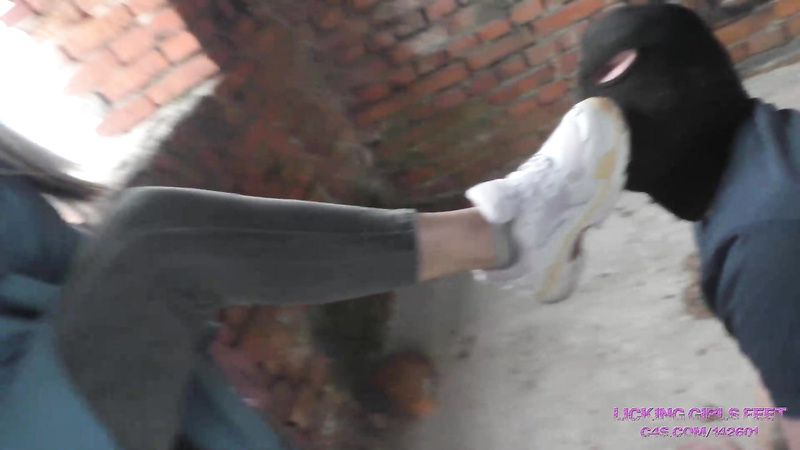 Nicole Walk Through An Abandoned House Humiliates Her Pathetic Loser Slave