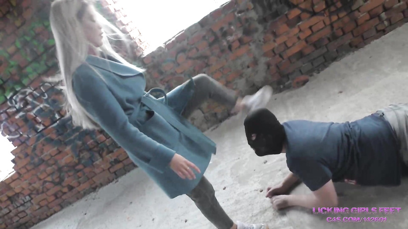 Nicole Walk Through An Abandoned House Humiliates Her Pathetic Loser Slave