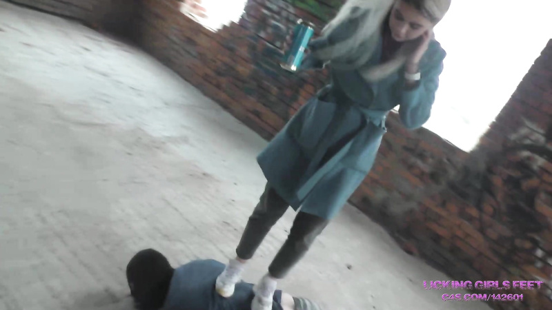 Nicole Walk Through An Abandoned House Humiliates Her Pathetic Loser Slave